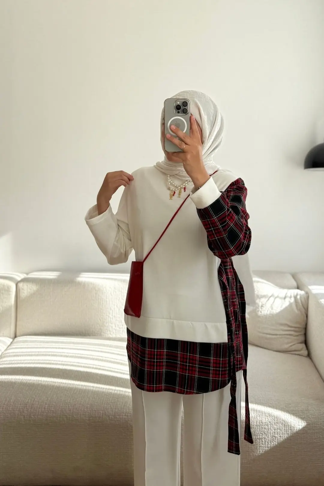 6196 EKOSE DETAYLI BAĞLAMALI SWEATSHIRT - BEYAZ
