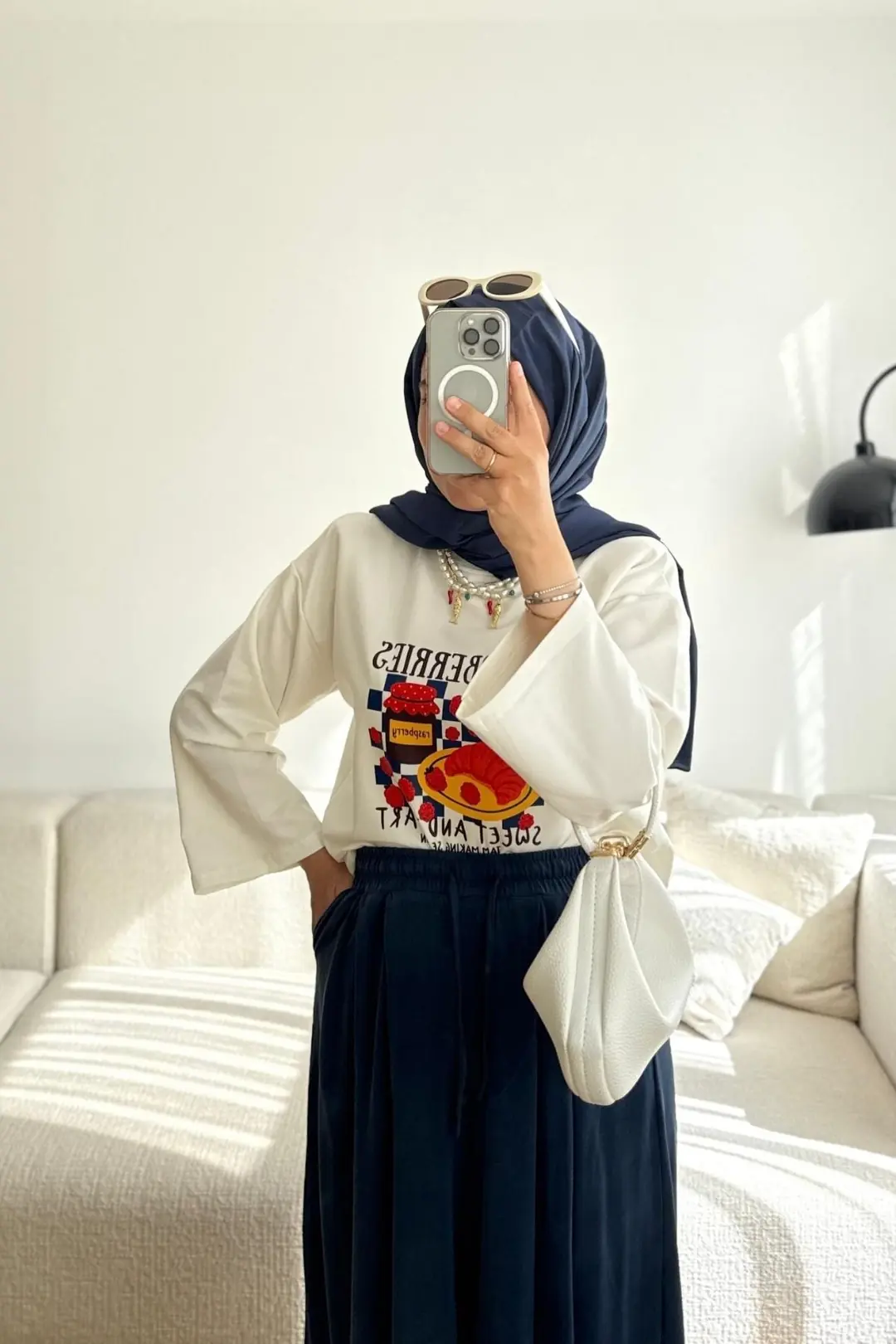 RASPBERRY BASKILI UZUN KOLLU SWEATSHİRT - BEYAZ