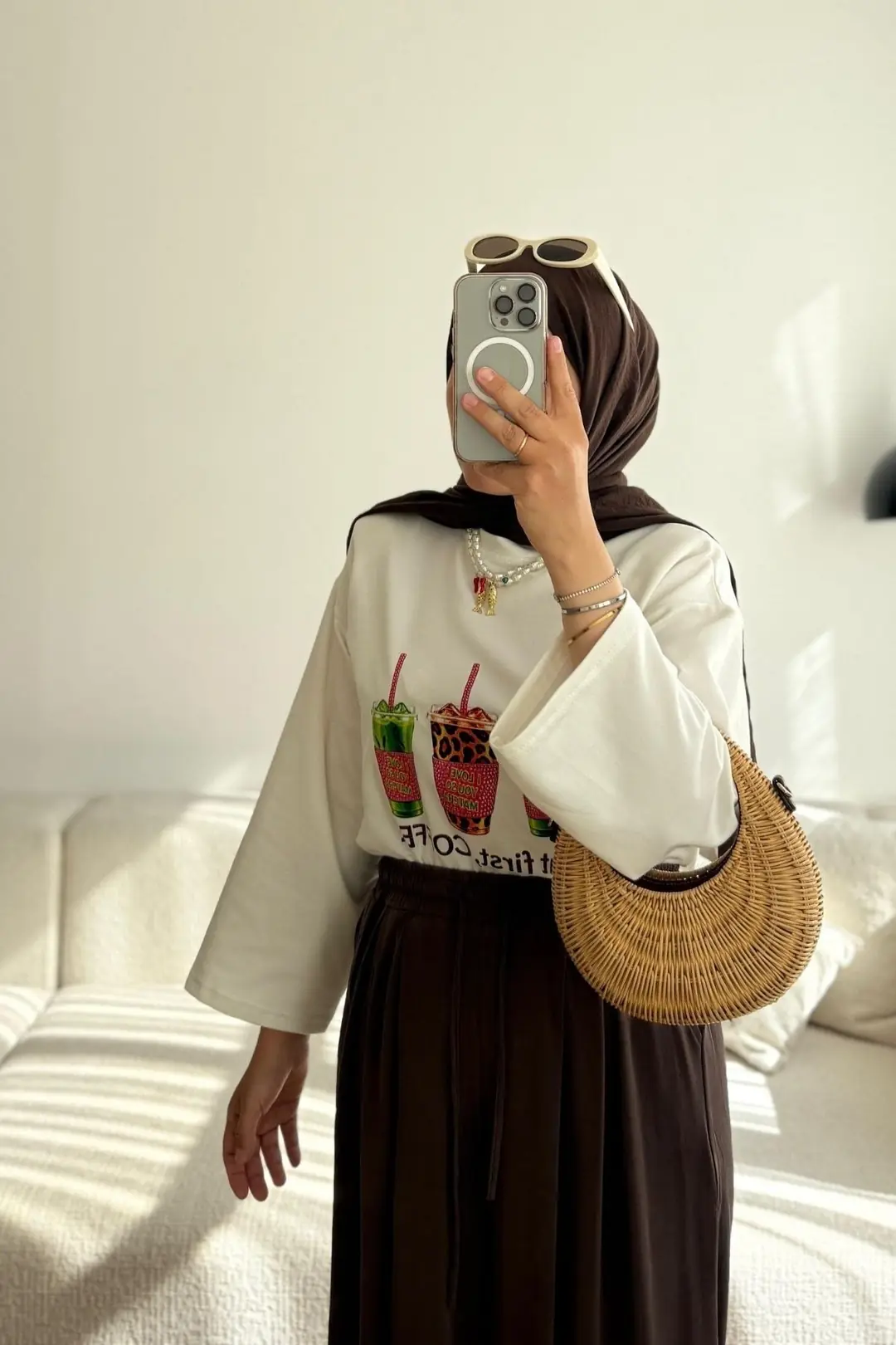 THREE COFFE BASKILI UZUN KOLLU SWEATSHİRT - BEYAZ